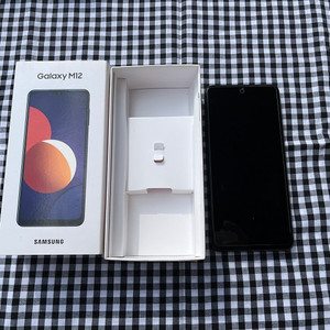 갤럭시 M12 자급제 폰 팔아요.