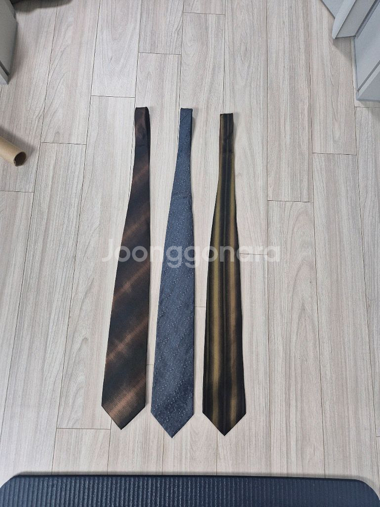 발레시아가 파코라반 넥타이 3개--0