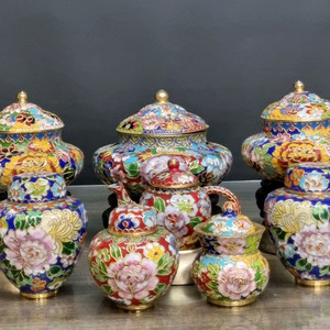 아주깔끔하고 고급스러운 동칠보 세트. 판매합니다 이미지