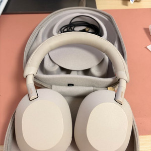 소니 헤드폰 WH-1000XM5 실버