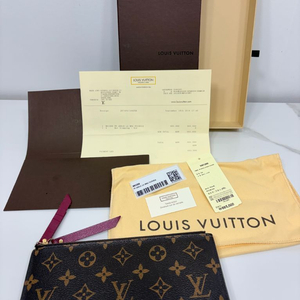 루이비통 아델 장지갑