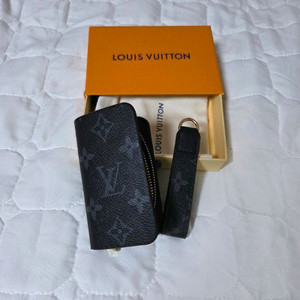 루이비통 블랙 자동차 키링