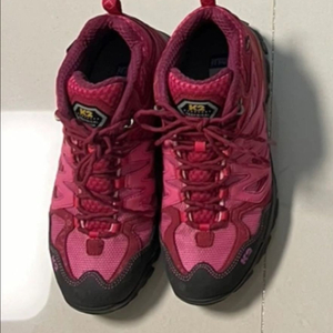 K2 여성 등산화 240mm 판매합니다 .