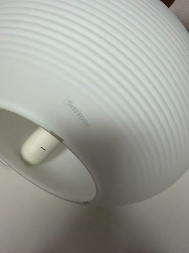 필립스 휴 플러리쉬 테이블램프 이미지