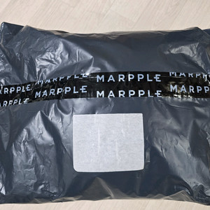 미개봉 Red레드 1주년 금니쿠션 팝니다.