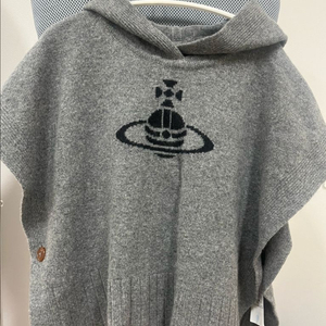 새상품 비비안웨스트우드 24AW 후드판초 XS