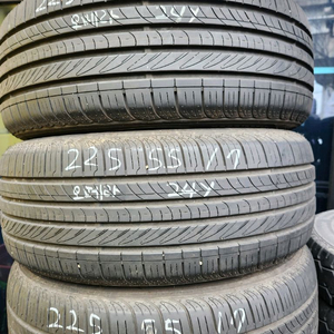 225 55 17 금호타이어 오페라 24년생산 s급