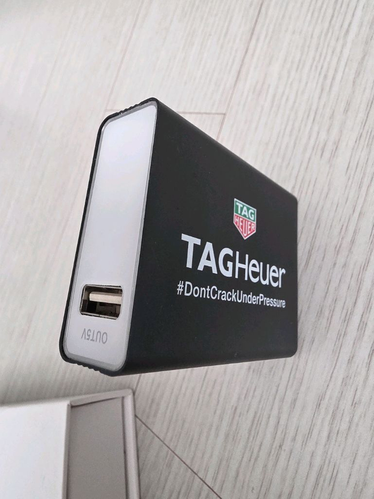 태그호이어 아쿠아레이서 300 오토 43mm 이미지