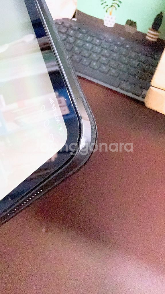 아이패드 프로 13 M4 셀룰러 256G (매직 키보드 포함)--1