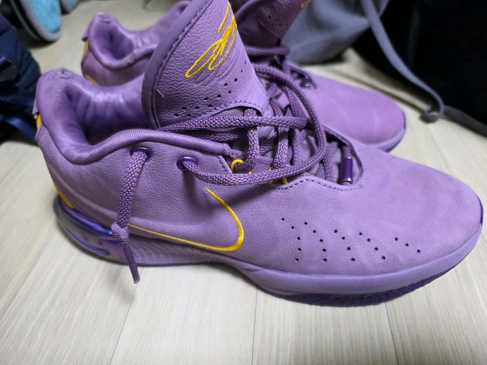 르브론 21 레이커스 어웨이--3