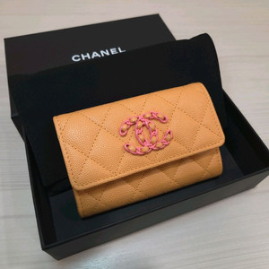 샤넬 똑딱이 플랩 캐비어 카드지갑