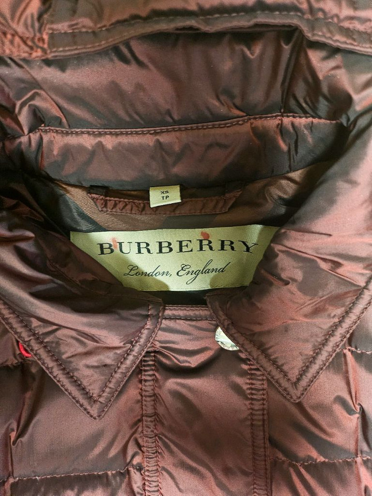 정품) 버버리 여성 롱패딩 애쉬무어 버건디 xs 새것같음 이미지