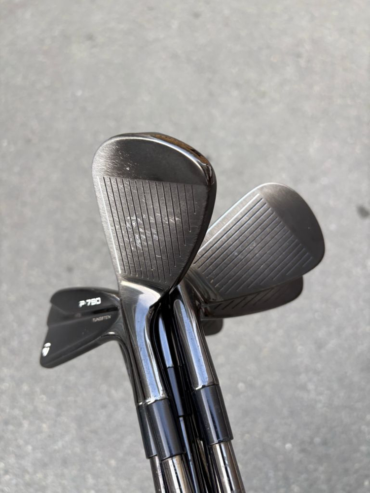골프 테일러메이드P790 블랙 아이언 4-p 이미지