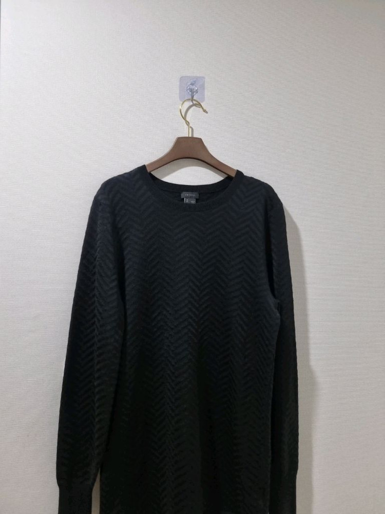 띠어리 블랙 헤링본 패턴 니트 이미지