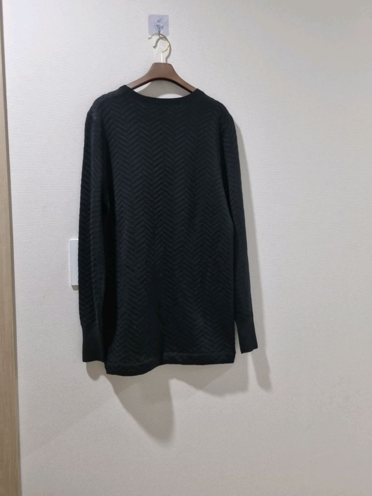 띠어리 블랙 헤링본 패턴 니트 이미지