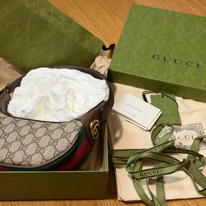 구찌 미니백 깨끗해요. 김나영 구찌백. 미니 숄더백.