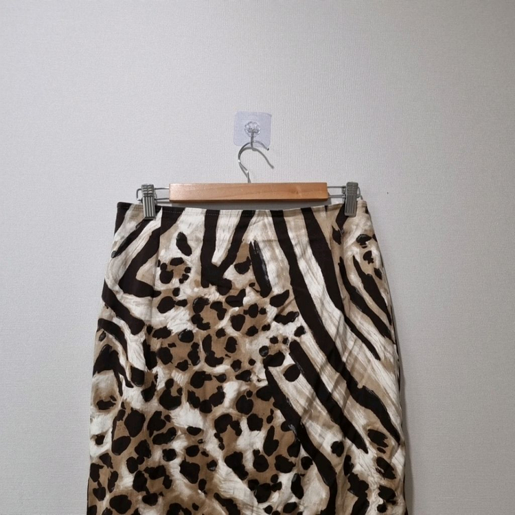막스마라 스튜디오 애니멀 패턴 H라인 스커트 40--1