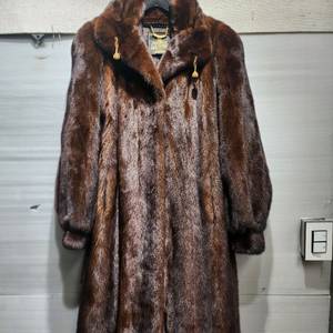 성진모피 통밍크 코트 로얄 브라운