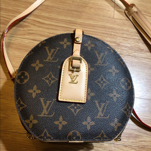 루이비통 탬버린백