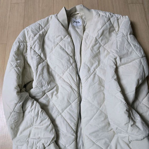 자라 퀼팅 봄버 아이보리 패딩 점퍼