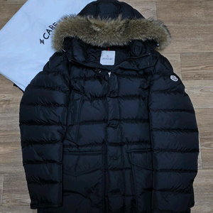 [새상품급,4]몽클레어 클루니 블랙 리얼퍼