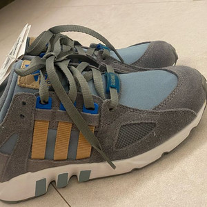 아디다스 이큅먼트 러닝 G 235