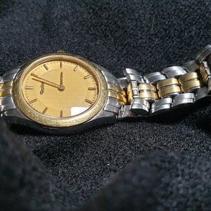 롤라이 Rollei 스위스 여성시계팝니다