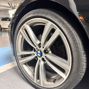 BMW 442m 19인치 휠 타이어 판매합니다
