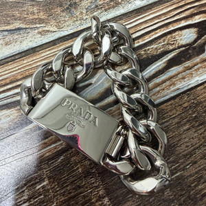 프라다 체인팔찌