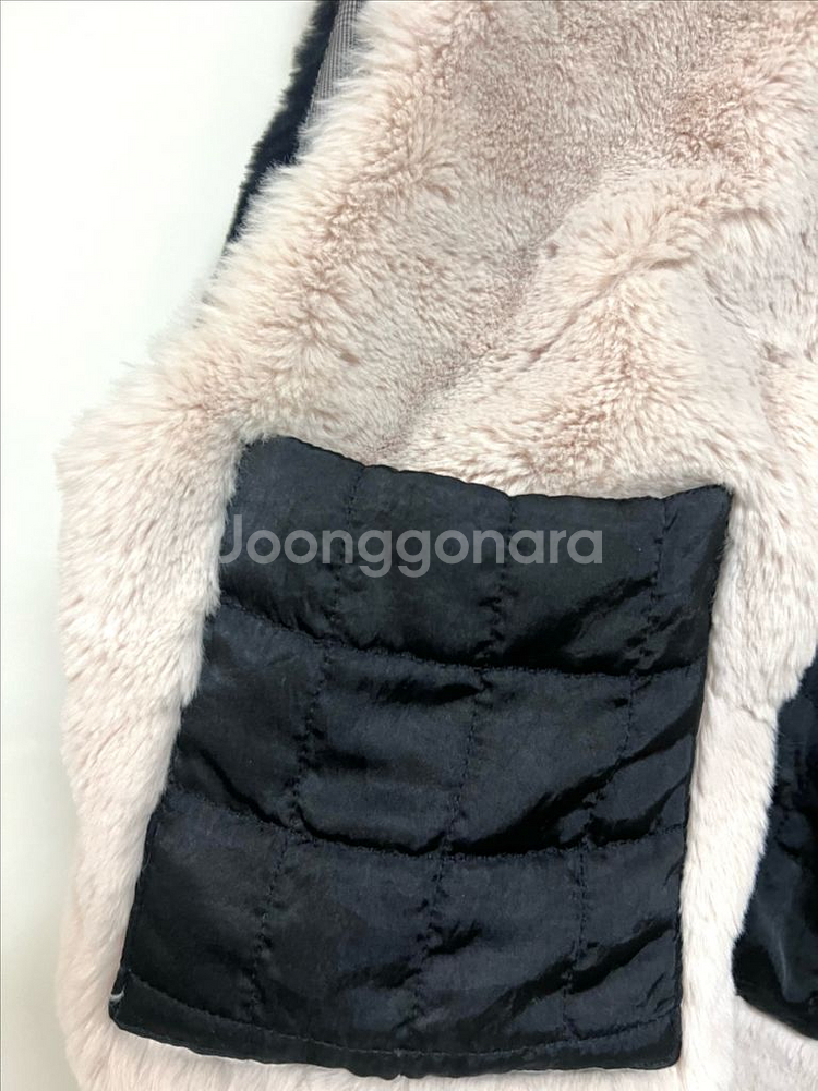 제이청 J.CHUNG 퍼 베스트 배색 포켓 에코퍼 조끼 페이크퍼 아이보리 블랙--5