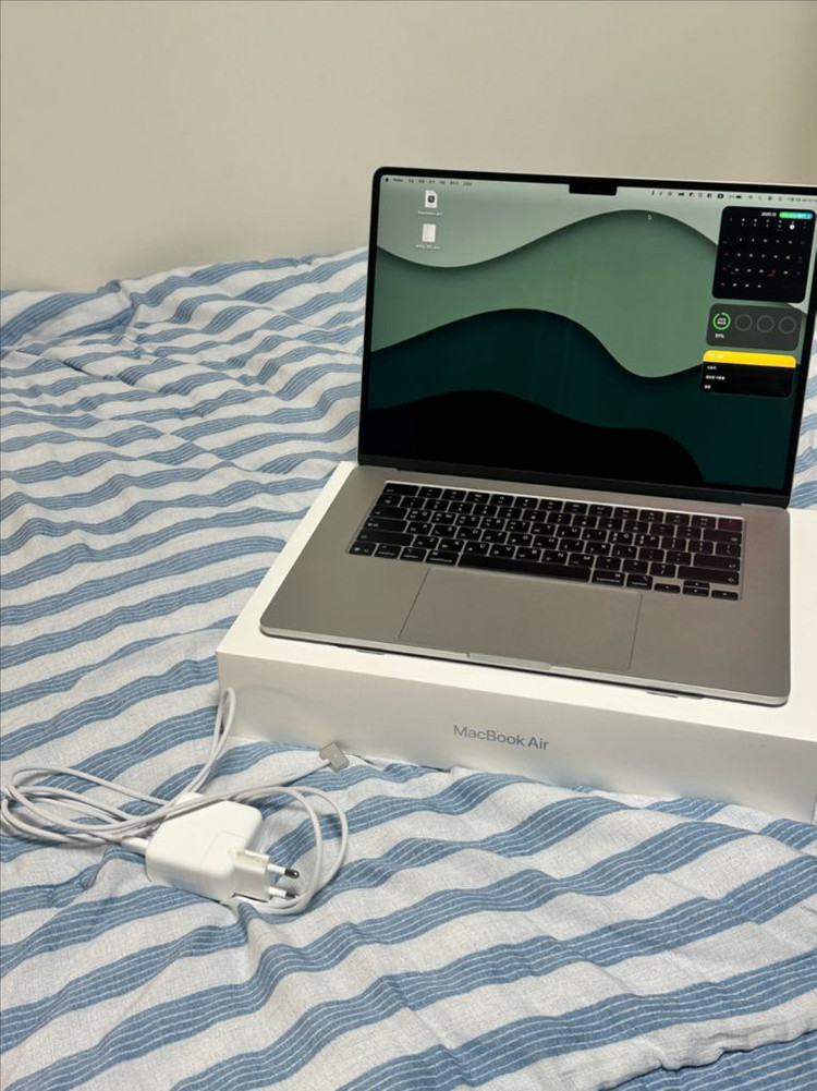 맥북에어 M4 15인치 16GB/256GB 이미지