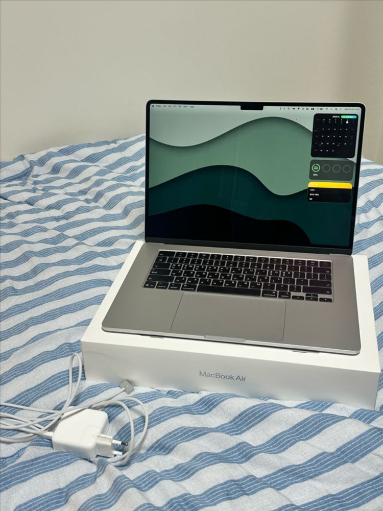 맥북에어 M4 15인치 16GB/256GB 이미지