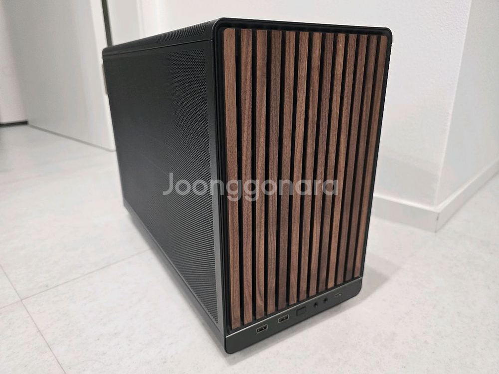 라이젠 9800x3d / rtx 5090 게이밍 데스크톱 본체--0