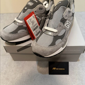 뉴발란스992코어그레이265사이즈팝니다(새상품)