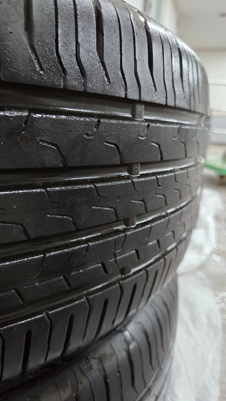 235/50R19 타이어 콘티넨탈 에코콘택트6 이미지