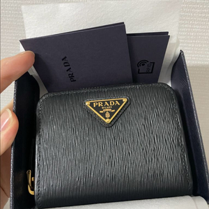 (새상품) 프라다 비텔로 무브 지퍼 카드 반지갑