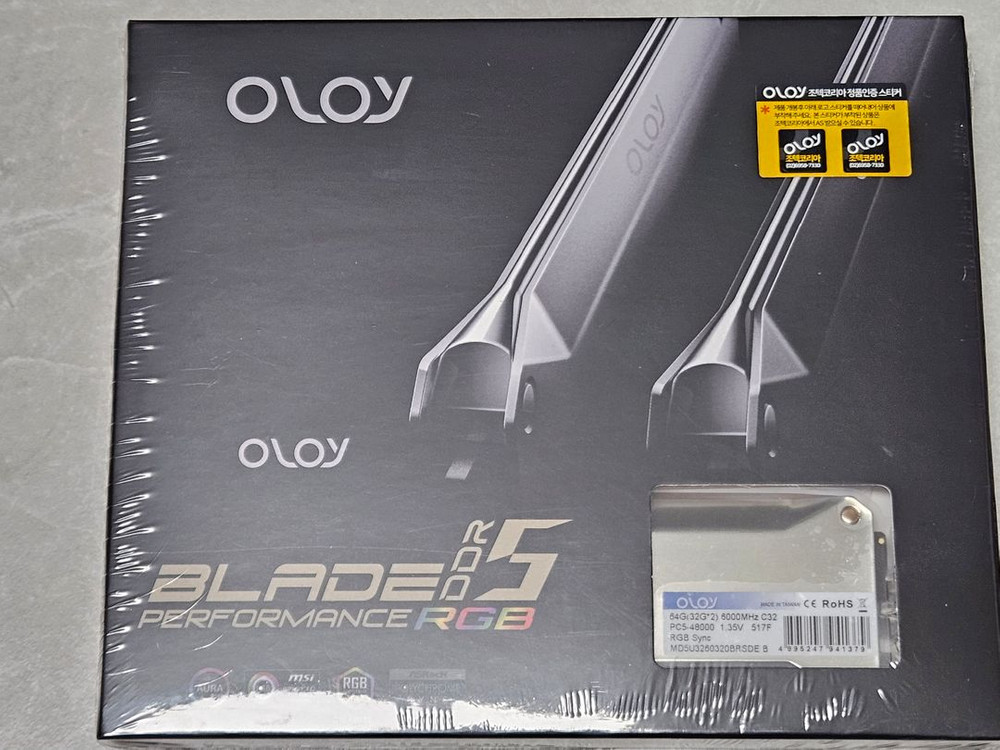 OLOy DDR5-6000 CL32 BLADE RGB MIRROR (64GB(32Gx2))--0