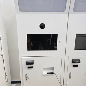 포토기계 인생네컷