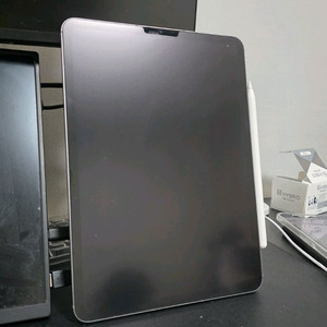 아이패드 프로 11 M2 256GB 셀룰러 + 매직키보드 + 애플펜슬2