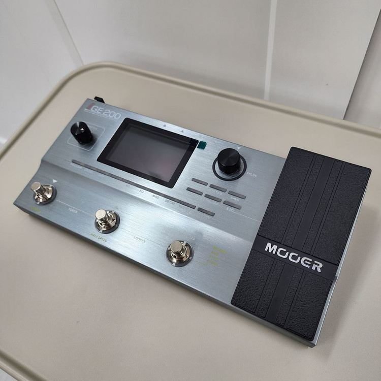 무어 일렉기타 멀티이펙터 GE200--2