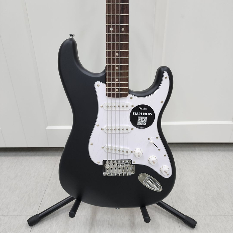 스콰이어 스트랫 일렉기타 DEBUT STRAT LRL WPG 블랙--2