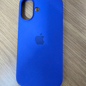 아이폰16 정품 실리콘 케이스 팜니다