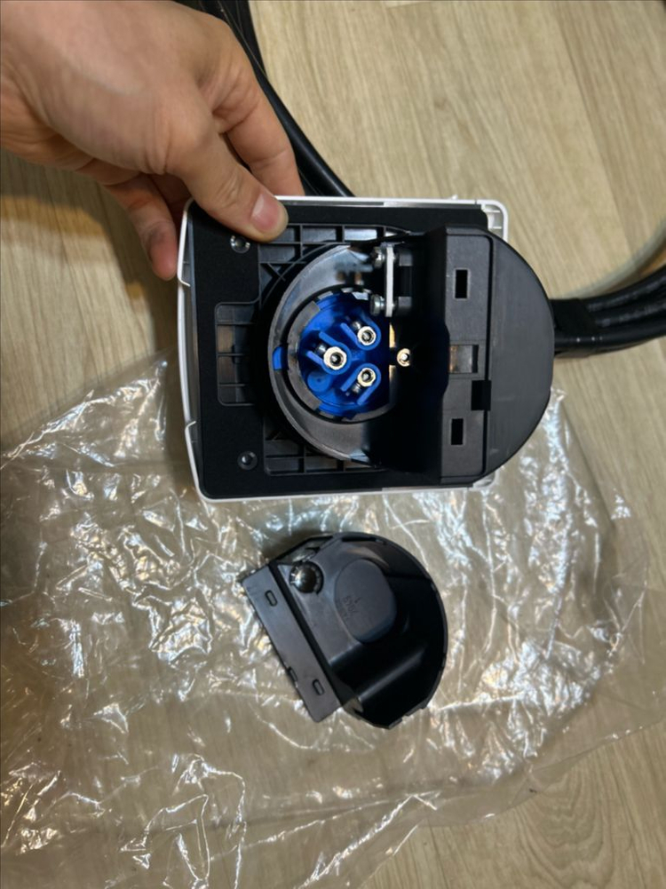 ABL 파워아울렛 캠핑카 전기인입구소켓 +케이블 8미터 이미지