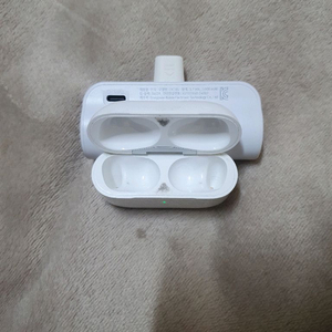 에어팟 프로 2세대 라이트닝 본체