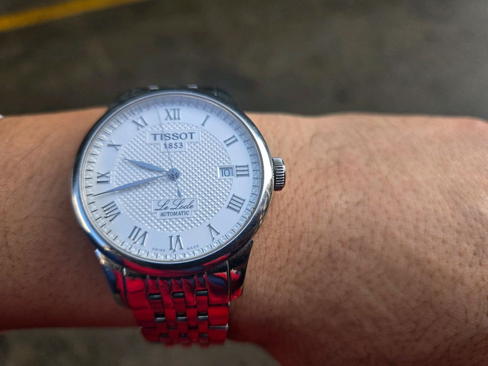 티쏘 르로끌 오토매틱 시계 이미지