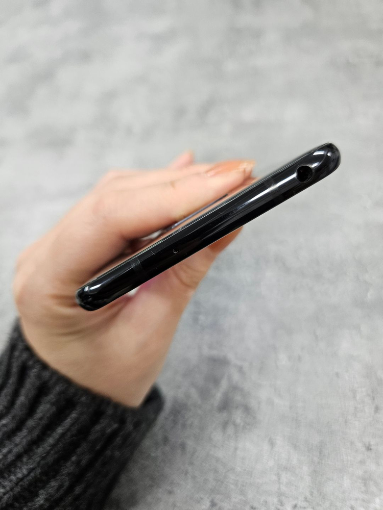 엘지 V30최상품판매 중고폰--1