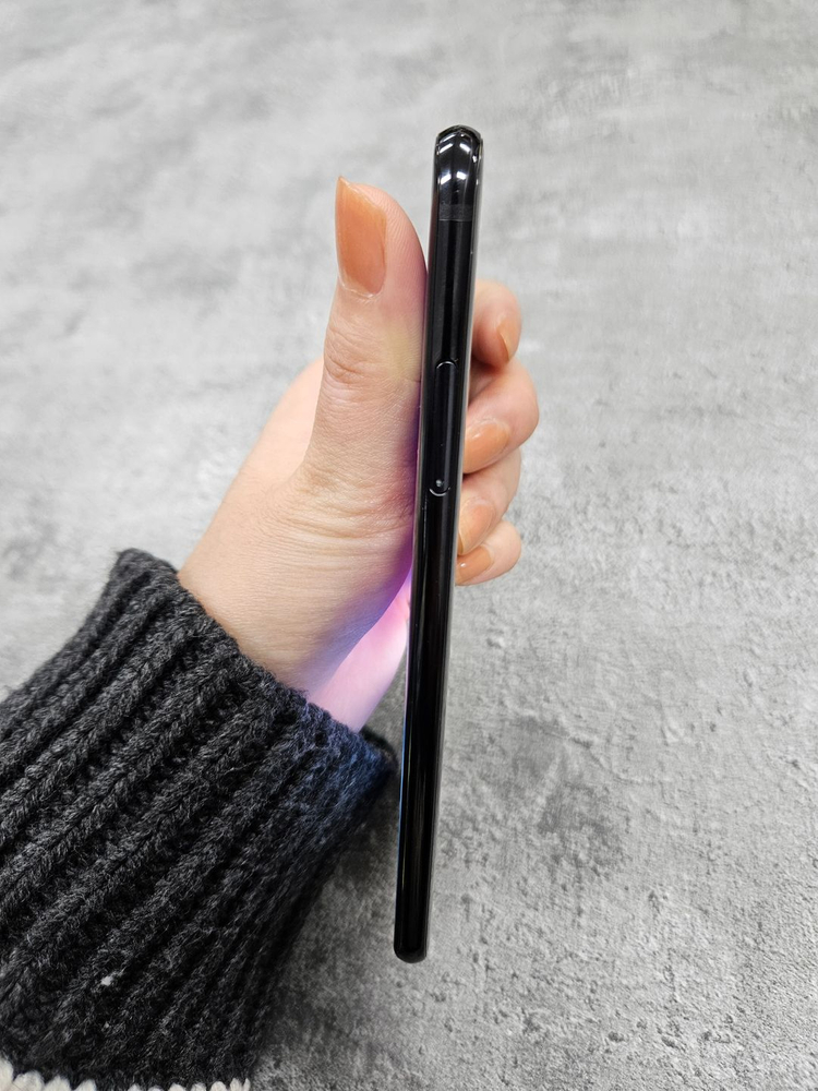 엘지 V30최상품판매 중고폰--5