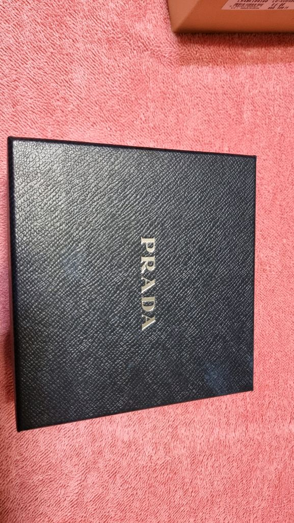 LG KU5400 프라다3 미개봉--5