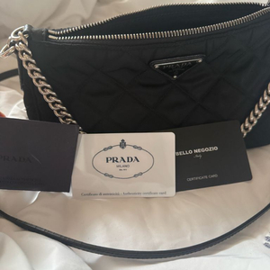 프라다 퀄팅 체인 숄더백
