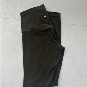 룰루레몬 얼라인 카키 2사이즈